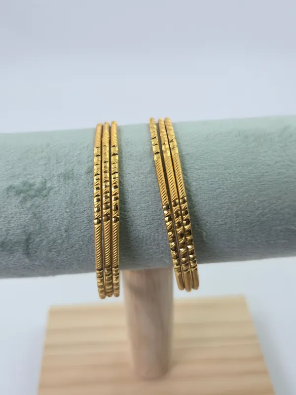 Set_Of_6_1_24K_Traditional_Bangles