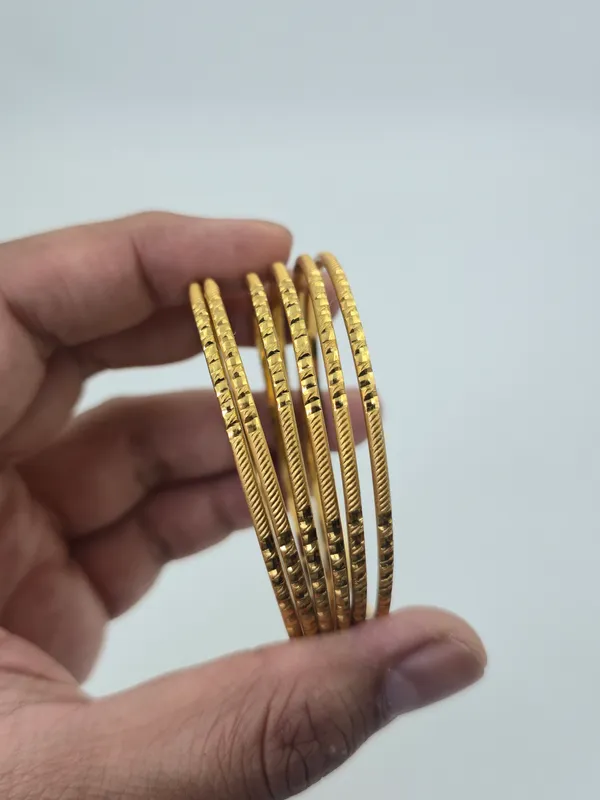 Set_Of_6_1_24K_Traditional_Bangles