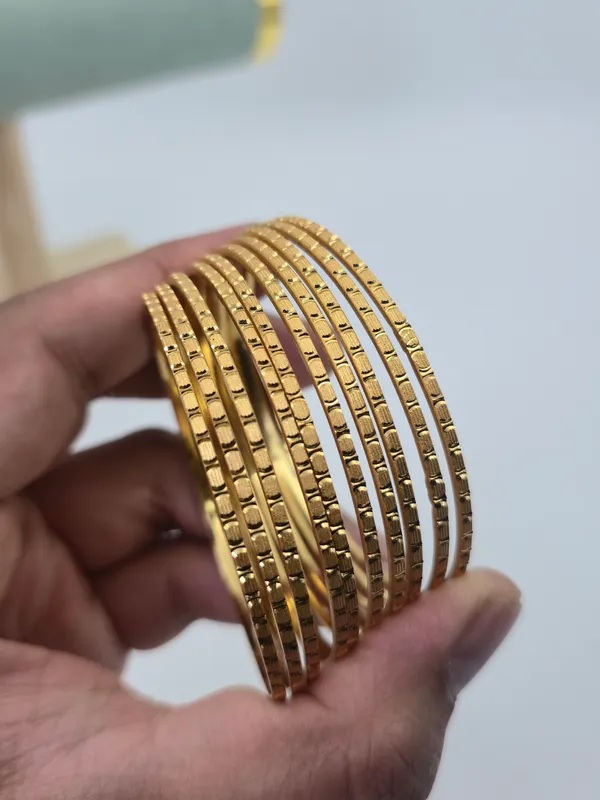 Set_Of_10_24K_Traditional_Bangles
