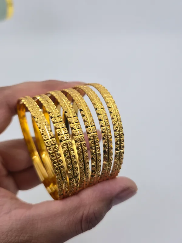 Set_Of_6_24K_Traditional_Bangles