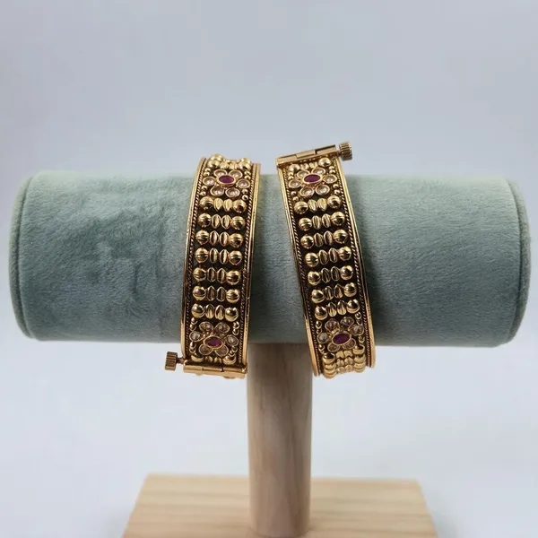 Kundan_1_Traditional_Bangles