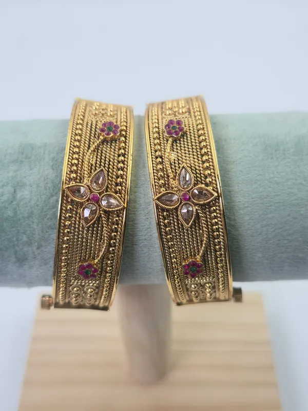 Kundan_3_Traditional_Bangles