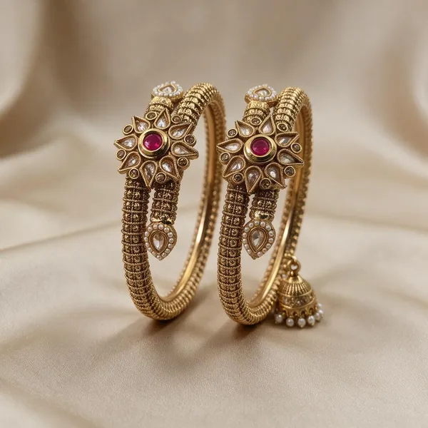 Kundan_Tassel_Traditional_Bangles