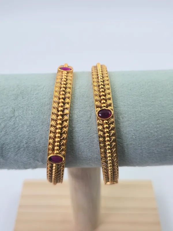 Ruby_Set_Of_2_Traditional_Bangles