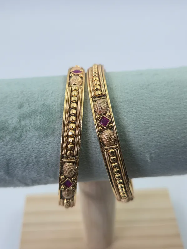 Traditional_Bangles_Floral_Ruby_Set_Of_2