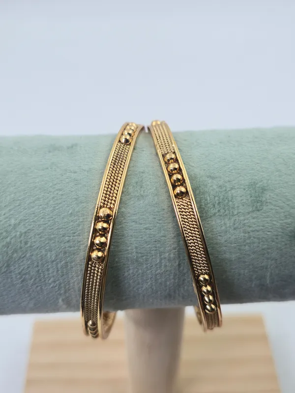 Traditional_Bangles_Sleek_Knot_Set_Of_2