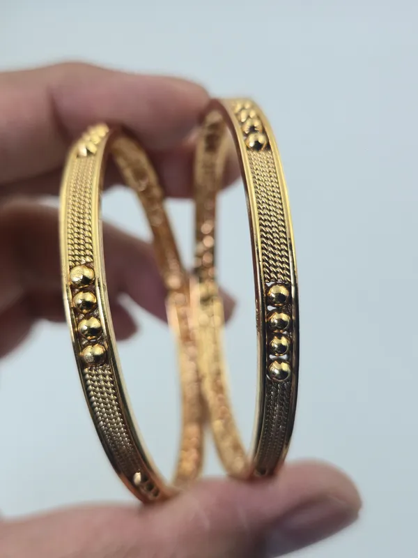 Traditional_Bangles_Sleek_Knot_Set_Of_2