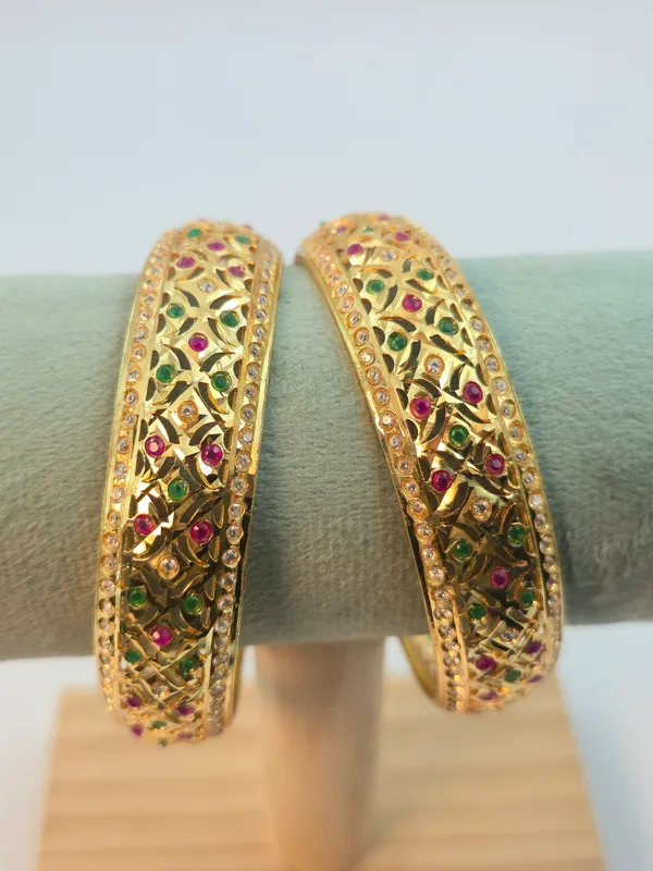 Premium_Jadau_Traditional_Bangles