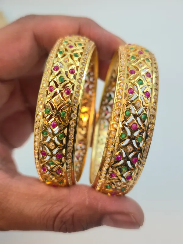 Premium_Jadau_Traditional_Bangles