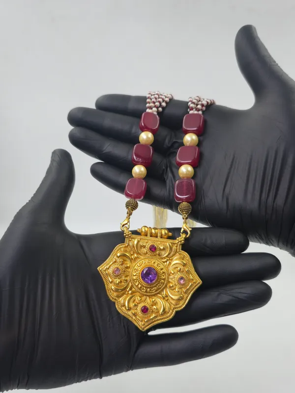 Sheild_Or_Medallion_Purple_Traditional_Gau_Haar