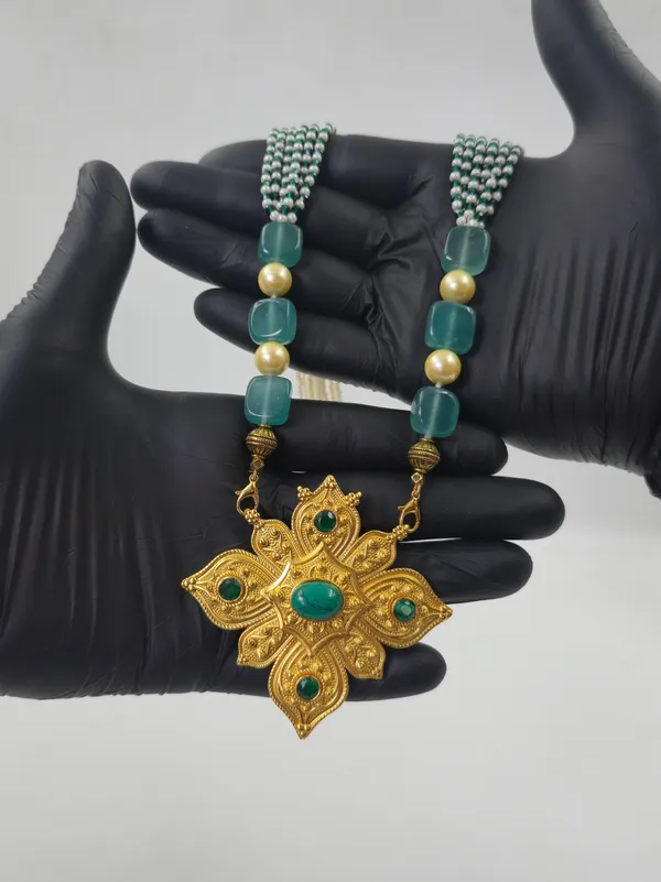 Star_Shaped_Firoza_Traditional_Gau_Haar