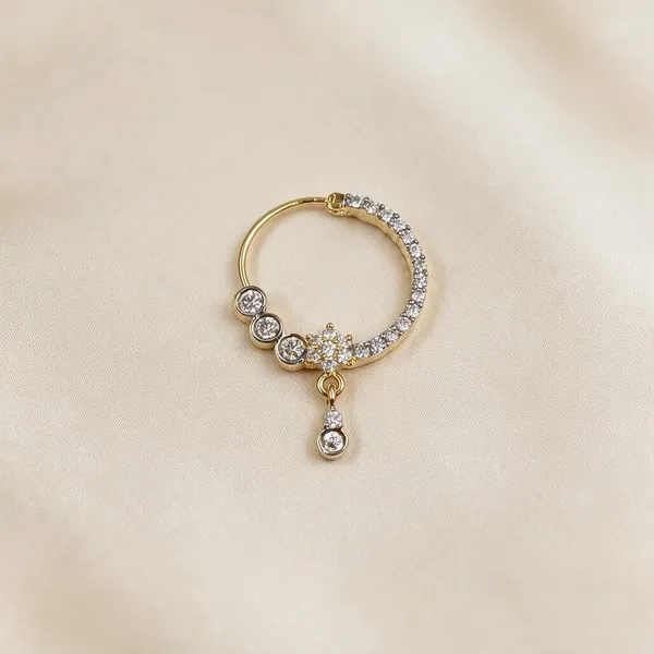 Shimmering_Gold_Hoop_Nath