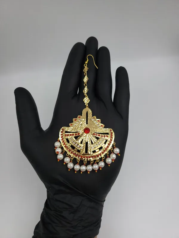 Royal_Red_Stone_&_Pearl_Chandbali_Nath