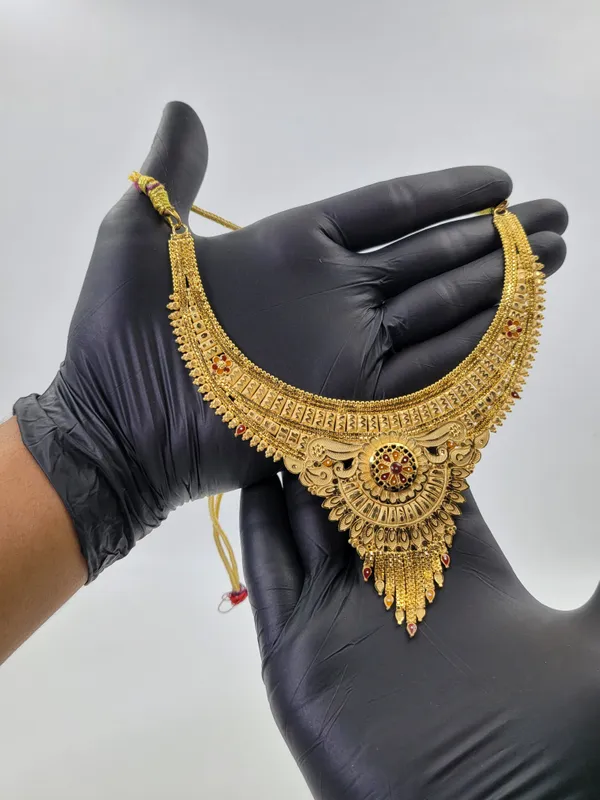 Traditonal_Peacock_Inspired_Motif_24K_Set_4