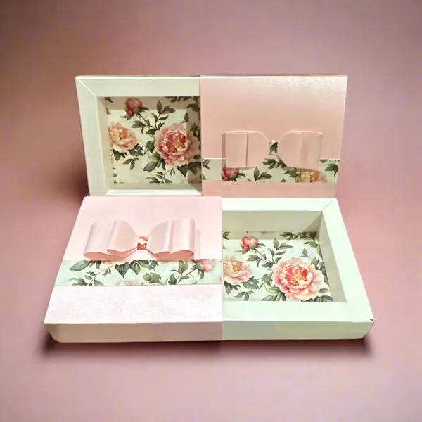 Tres_Beau_Floral_Light_Pink_Box