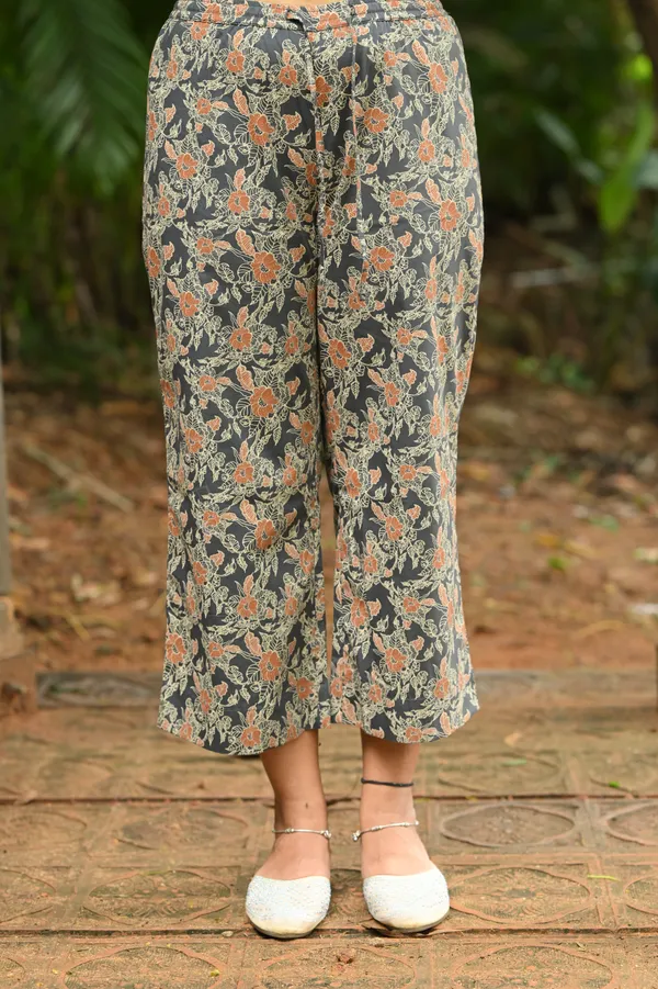 Niyata_Mirage_Cotton_Kurti_With_Pant_Kurta_Set_For_Women