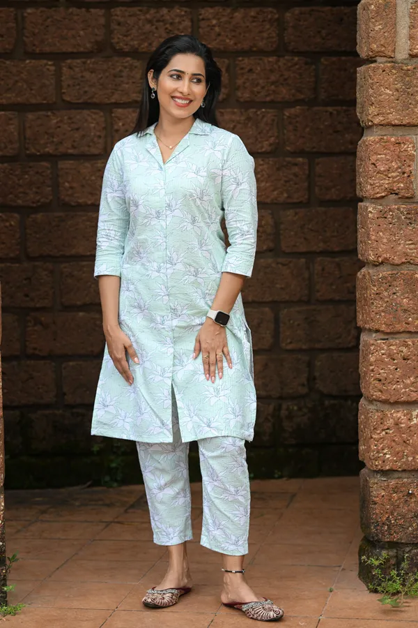 Anvi_Cotton_Kurti_With_Pant_Kurta_Set_For_Women