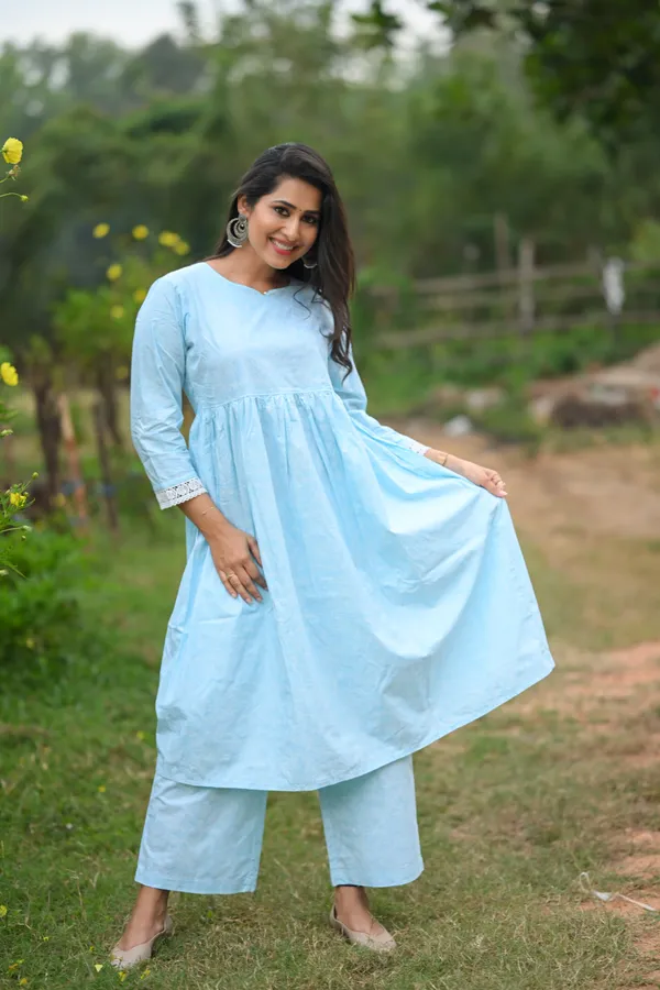 Vyakta_Cotton_Kurti_With_Pant_Kurta_Set_For_Women