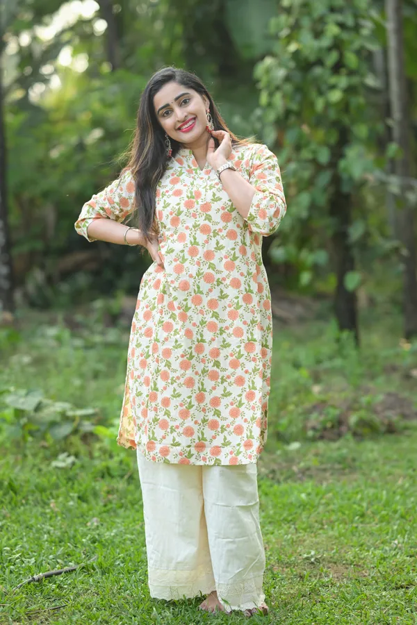 Vikriti_Cotton_Kurti_With_Pant_Kurta_Set_For_Women