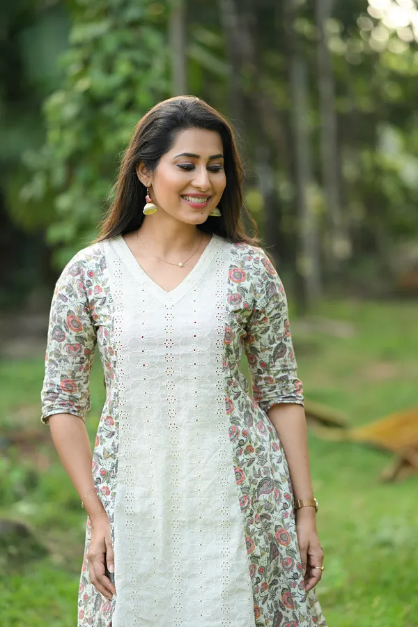 Siya_Cotton_Kurti_With_Pant_Set_For_Women