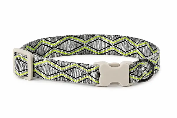 Adjustable_Nylon_Pet_Collar_With_Geometric_Pattern