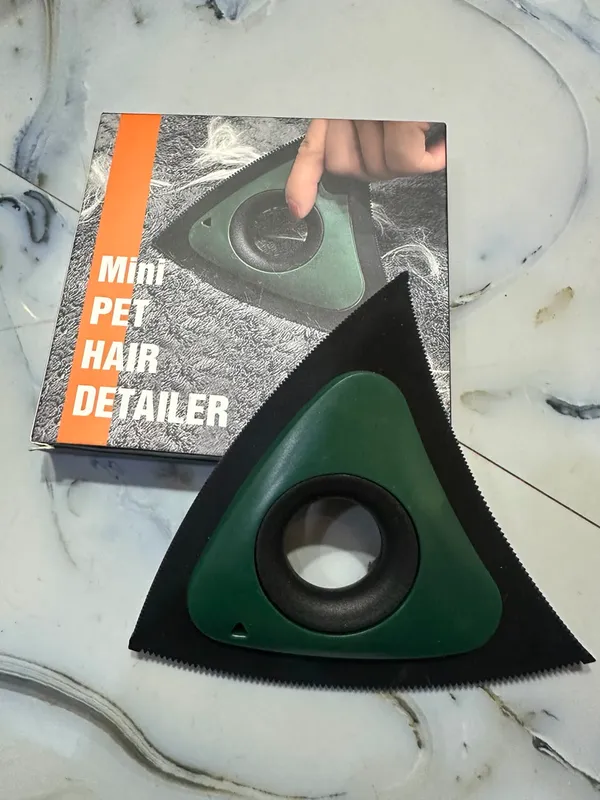 Green_Triangular_Pet_Hair_Detailer