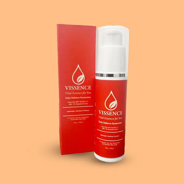 Vissence_Daily_Defence_Sunscreen_Spf_50_Pa_Aqua_Gel_With_Hyaluronic_Acid