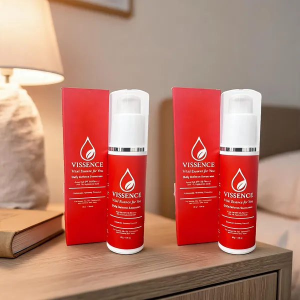 Vissence_Daily_Defence_Sunscreen_Spf_50_Pa_Aqua_Gel_With_Hyaluronic_Acid