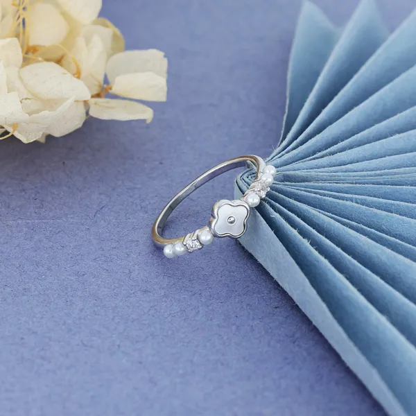 Pearl_Garden_Clover_Ring_Silver_925