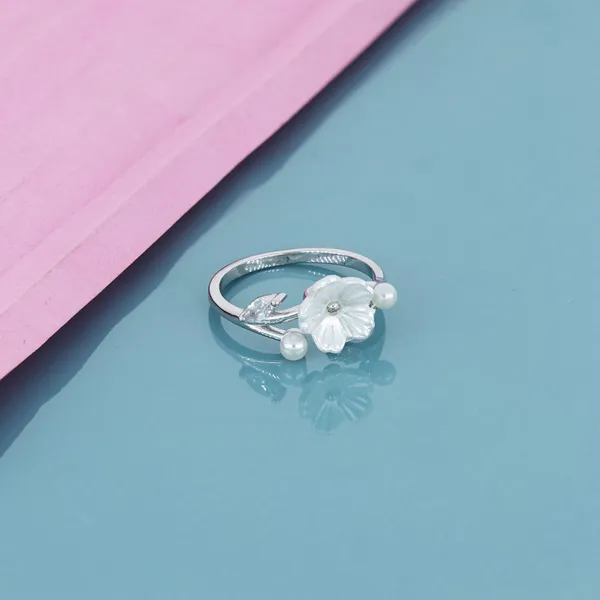 Celestia_Flower_Pearl_Ring_Silver_925