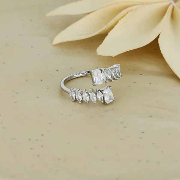 Crystal_Fanfare_Ring_Silver_925