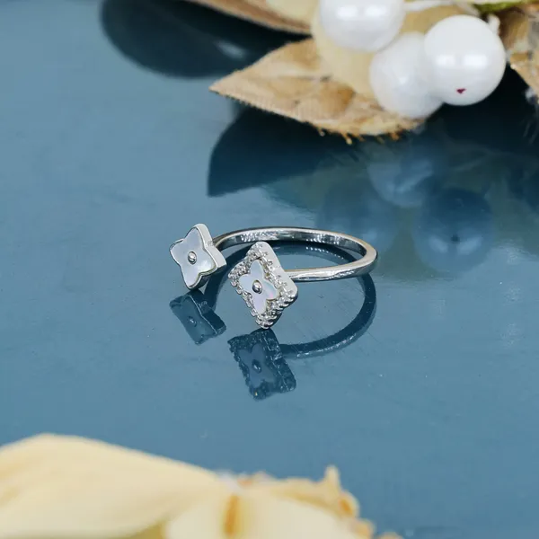 Crystal_Clover_Harmony_Ring_Silver_925