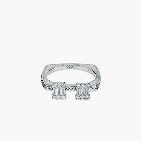 Luxury_Baguette_Cut_Silver_Ring_Silver_925