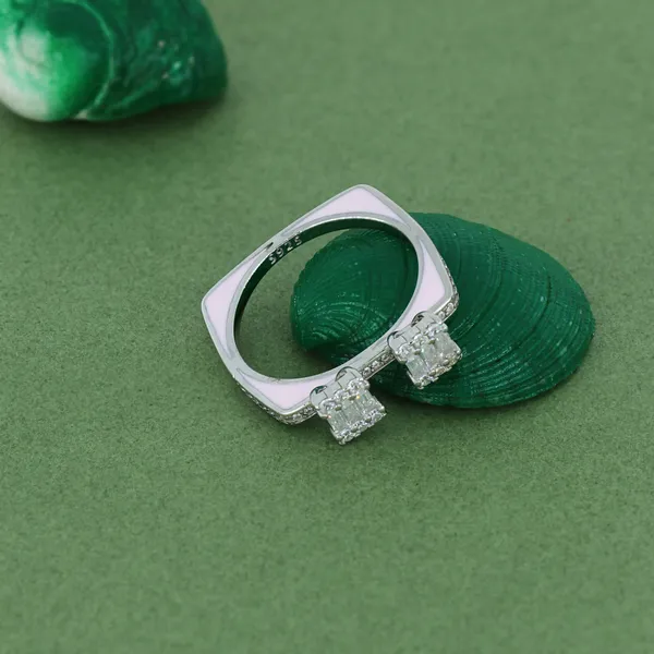 Luxury_Baguette_Cut_Silver_Ring_Silver_925