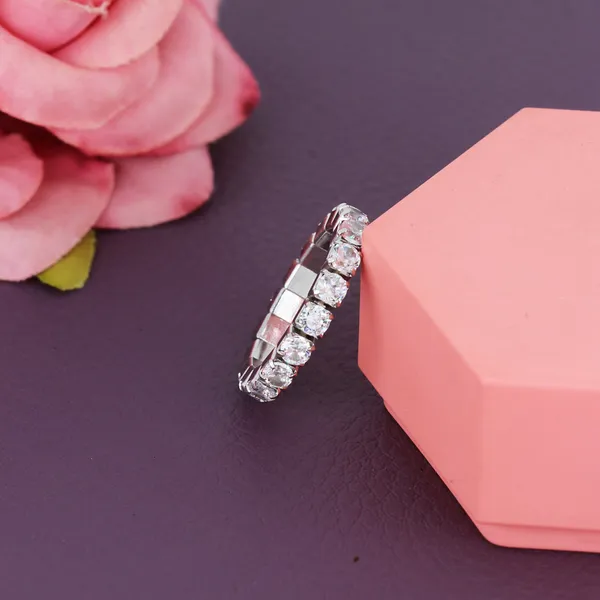 Luxury_Tennis_Style_Ring_Silver_925