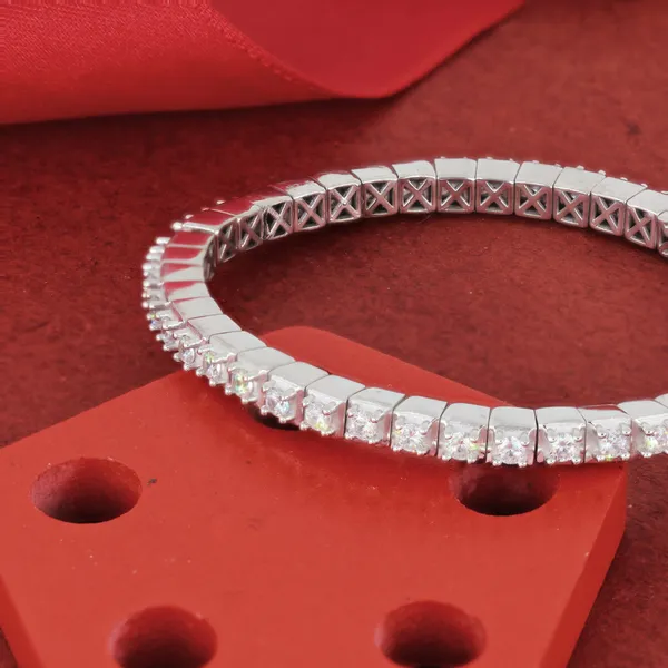 Strechable_Tennis_Crystal_Bracelet_Silver_925