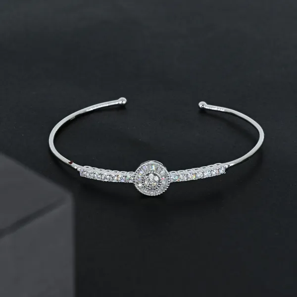 Elegant_Round_Crystal_Open_Bracelet_Silver_925