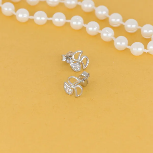 Floral_Crystal_Stud_Earrings_Silver_925