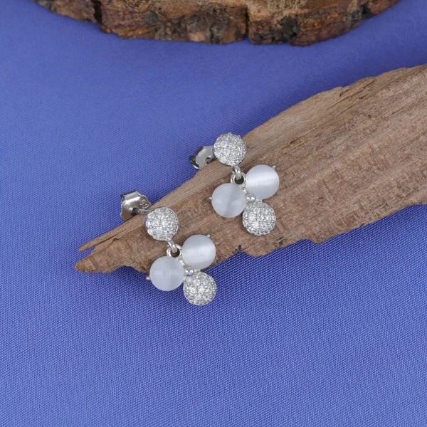 Floral_Dangle_Earrings_Silver_925