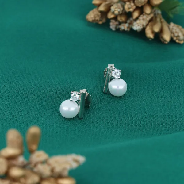 Pearl_Glow_Earrings_Silver_925