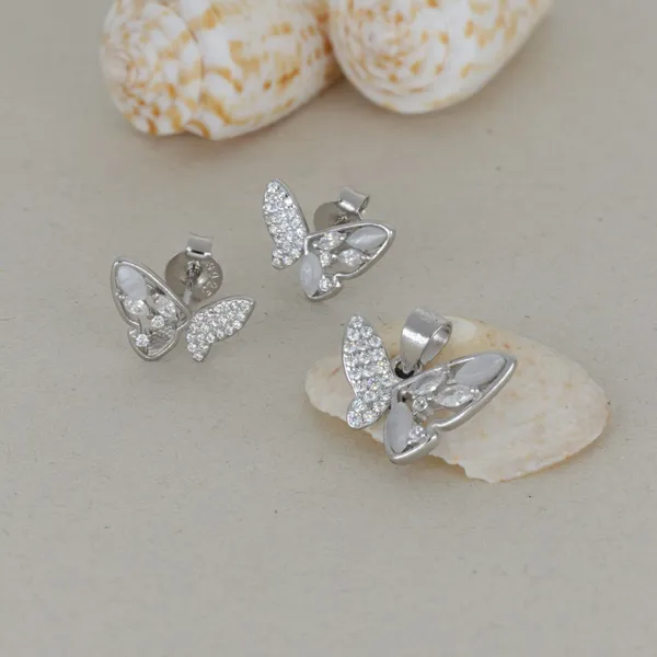 Sparkling_Butterfly_Cz_Pendal_Set_In_Sterling_Silver_Silver_925