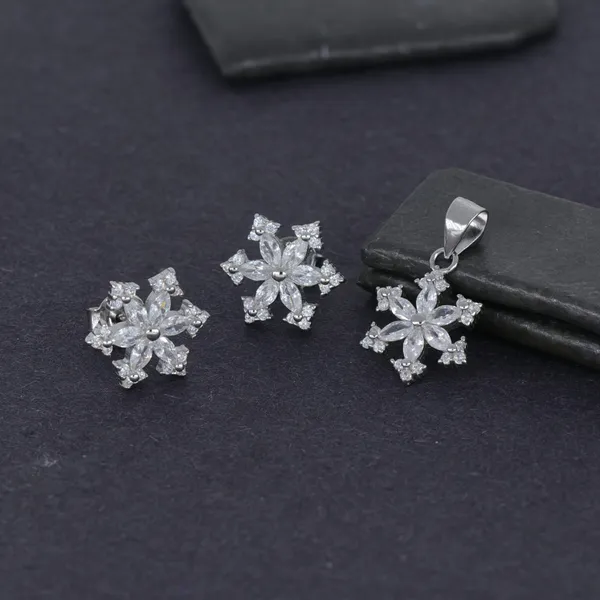 Elegant_Snowflake_Blossom_Sterling_Silver_Set_Silver_925