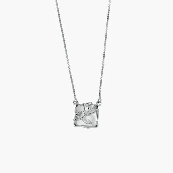 Silver_Rose_Frame_Pendant_Necklace_Silver_925