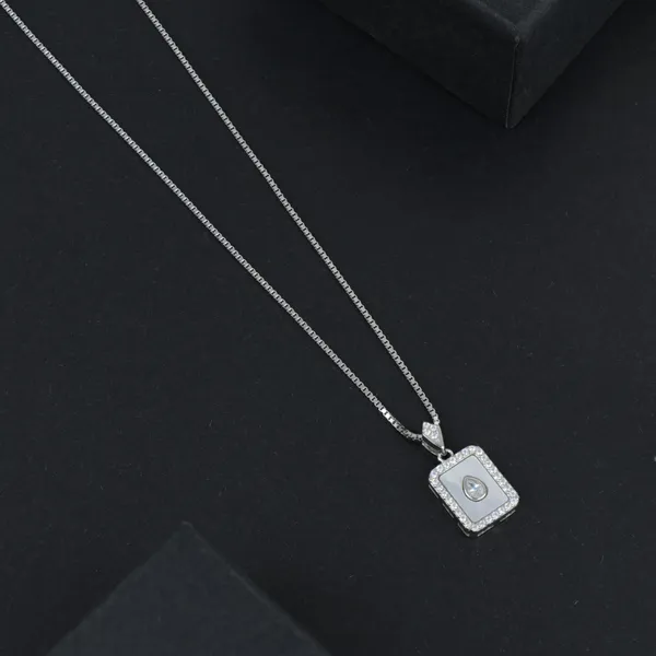 Elegant_Crystal_Frame_Pendant_Necklace_Silver_925