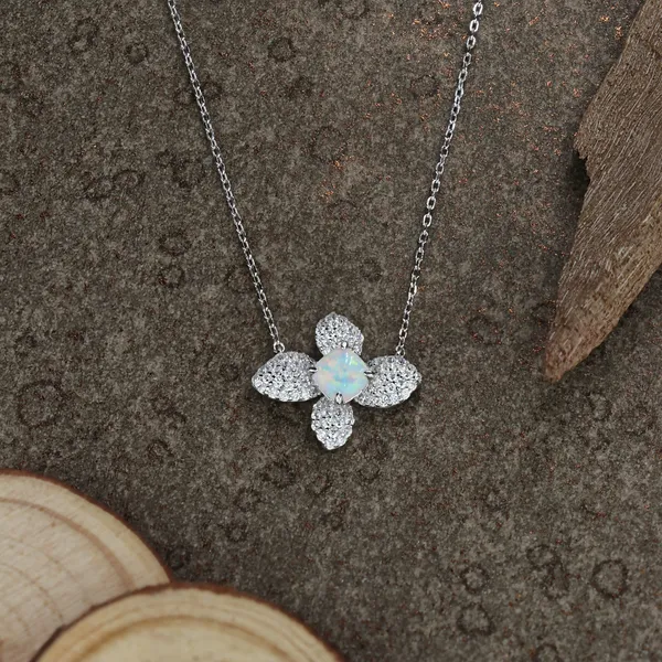 Luxury_Crystal_Flower_Necklace_Silver_925