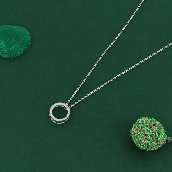 Circular_Halo_Pendant_Necklace_Silver_925