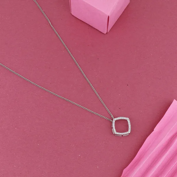 Geometric_Halo_Pendant_Necklace_Silver_925