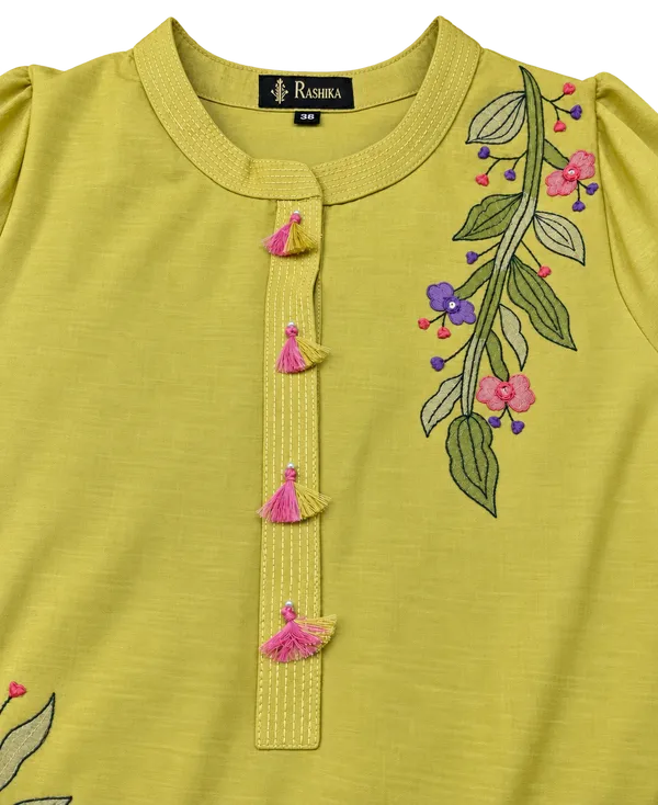 Mustard_Yellow_Mul_Chanderi_Floral_Embroidered_Kurta_Pant_Set_For_Women