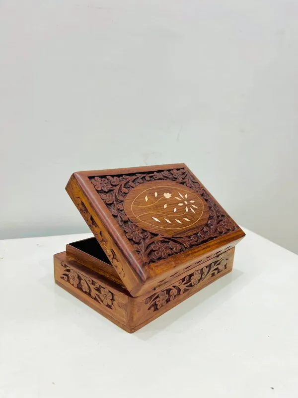 Handcarved_Wooden_Floral_Inlay_Jewellery_Box