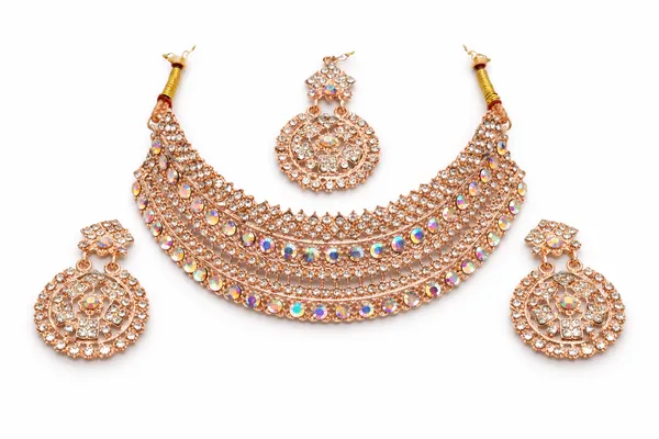 Rose_Gold_Crystal_Bridal_Necklace_Earrings_And_Maang_Tikka_Set_For_Women